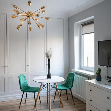 Rentplanet - Chlodna Ii * Warschau